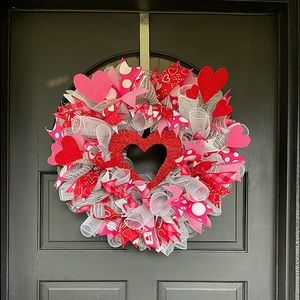 Valentine’s Day Hearts Wreath